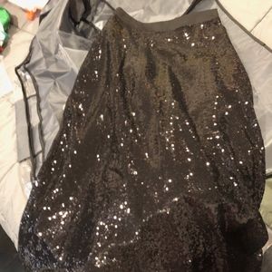 GORGEOUS Floor-Length Black Sequin Skirt